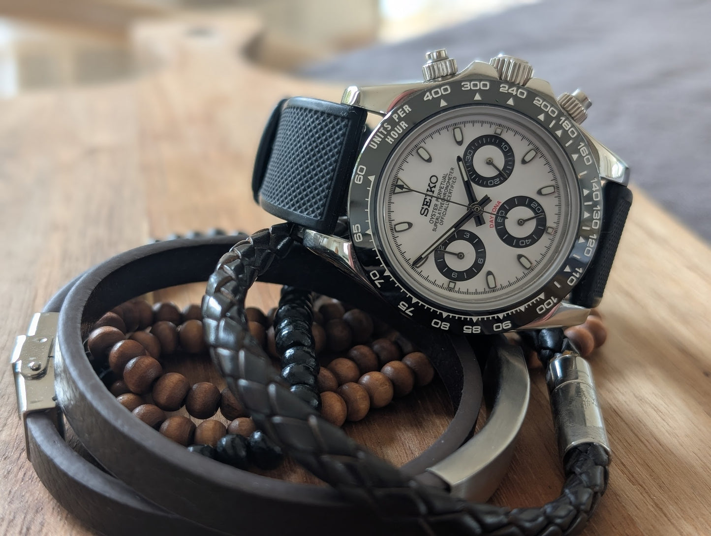 "Panda" Seikona Chronograph - Custom watch mod