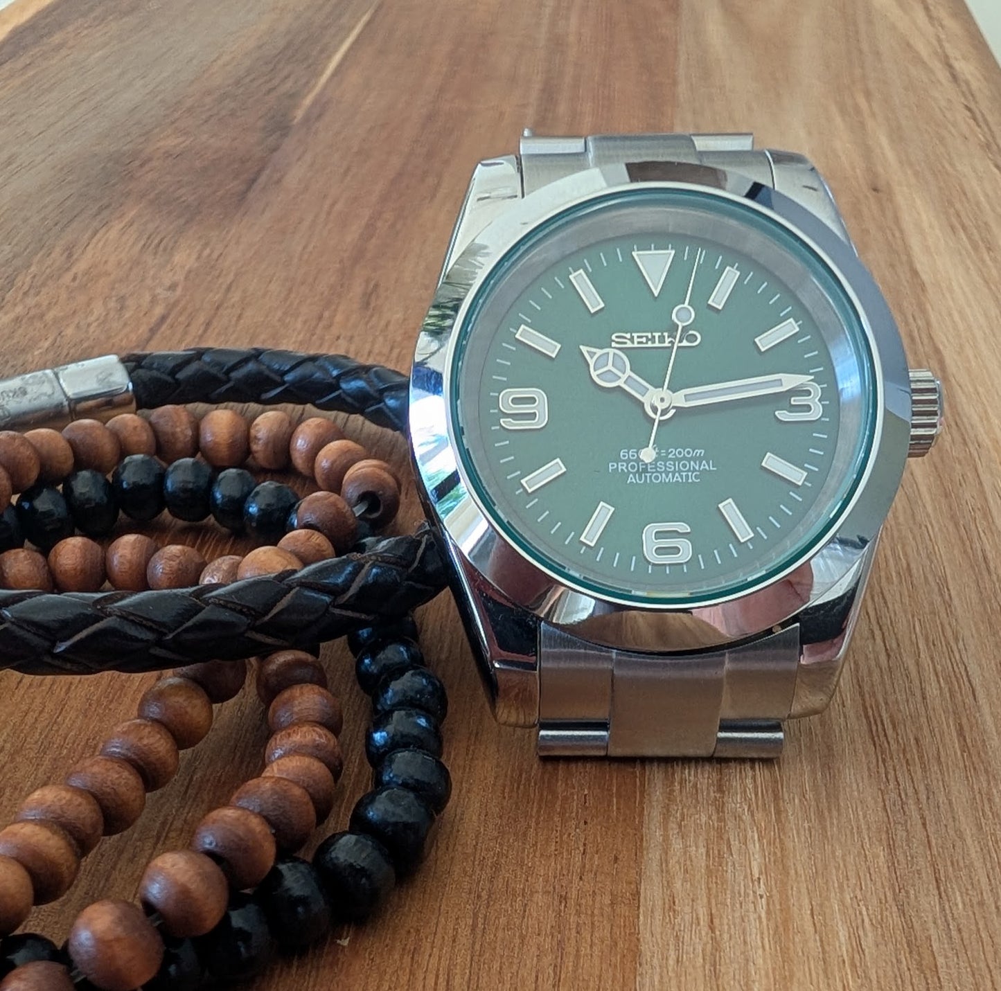 Green explorer - Custom watch mod